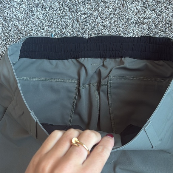 Lululemon men’s pants - Picture 5 of 7